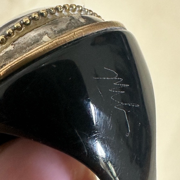 chunky artisan signed resin and metal dome statement ring - Picture 7 of 7